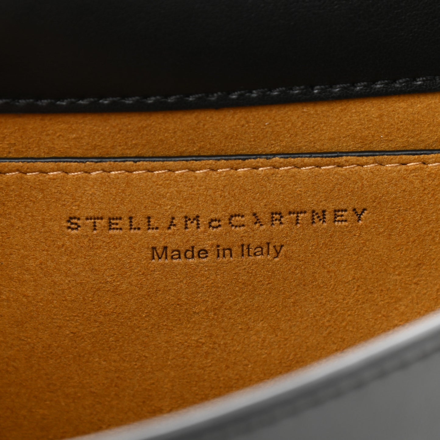 Eco Alter Nappa Medium Frayme Shoulder Bag Black