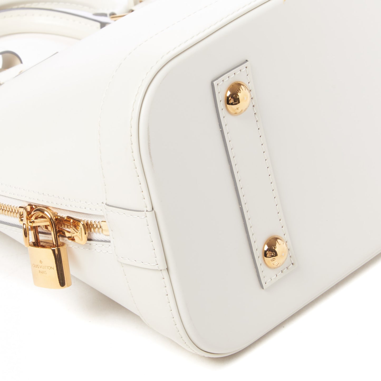 Smooth Calfskin Signature Alma PM White
