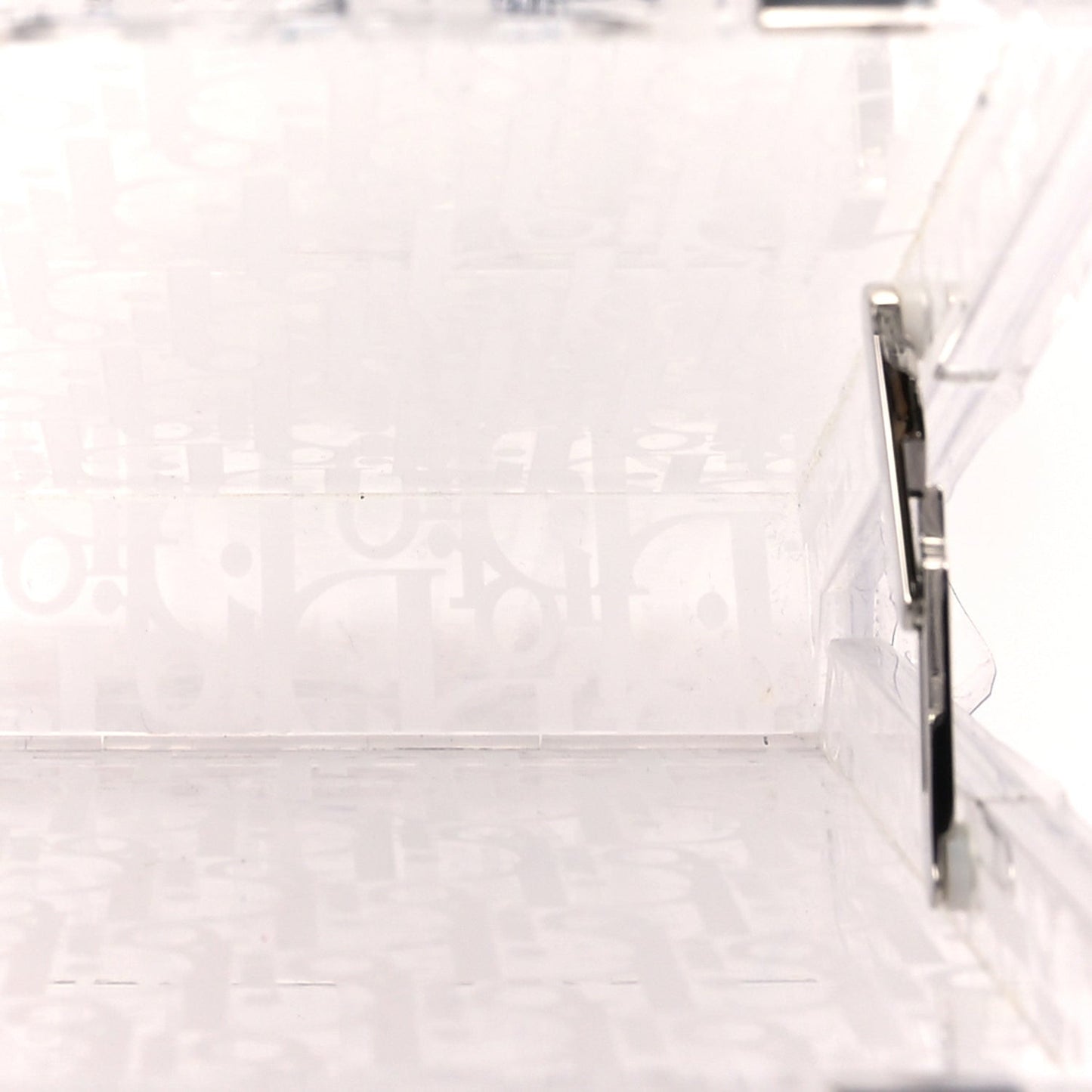 Plexiglass Vertical Pouch Translucent