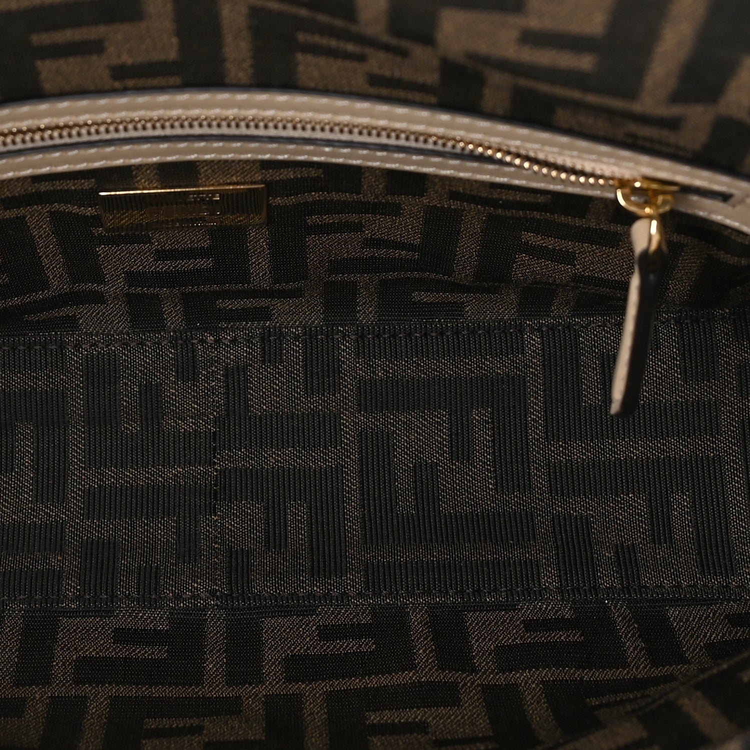 Fendi Sequin Macrame Baguette Beige Gold 4 of 7