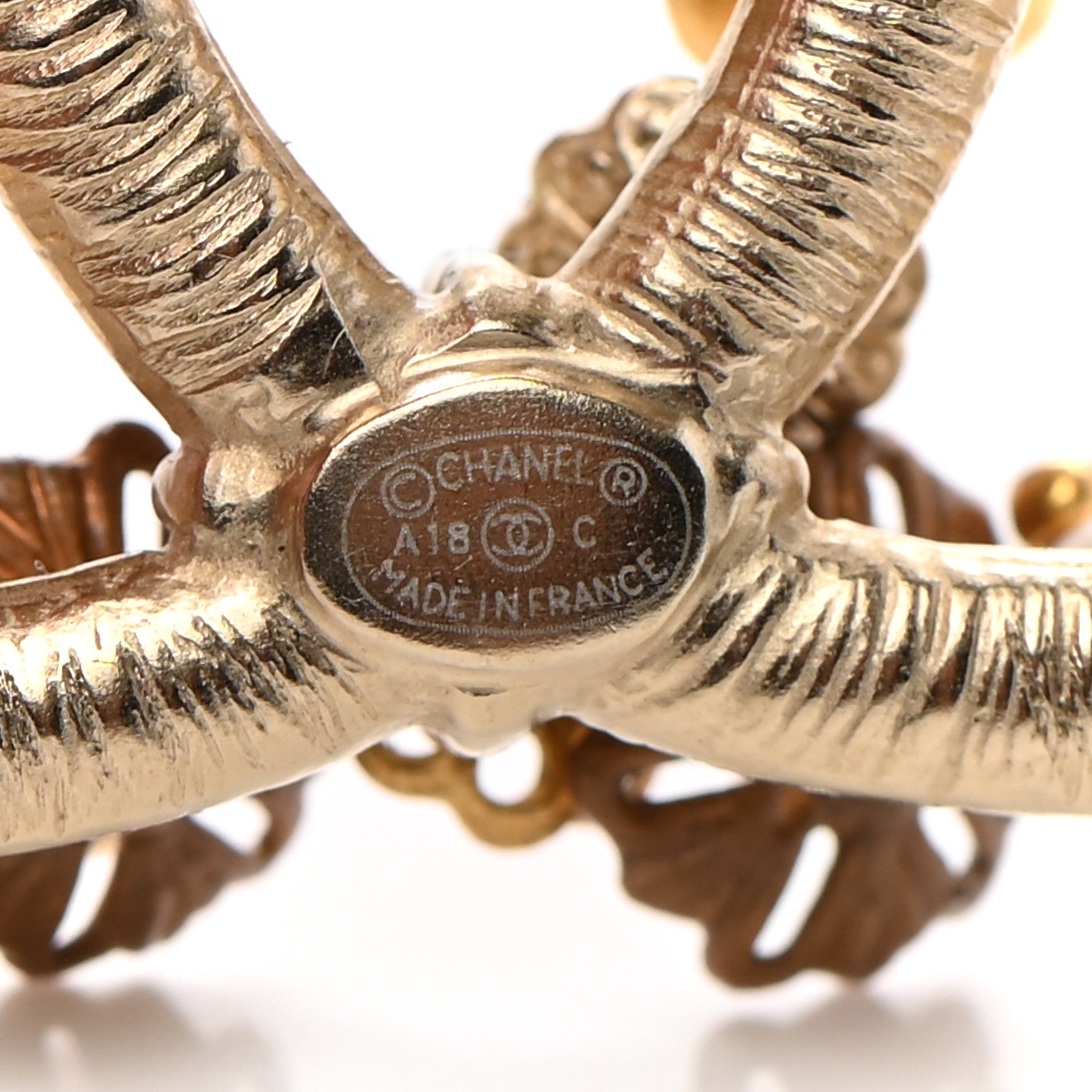 Chanel Pearl Camelia CC Brooch Gold 4 of 5