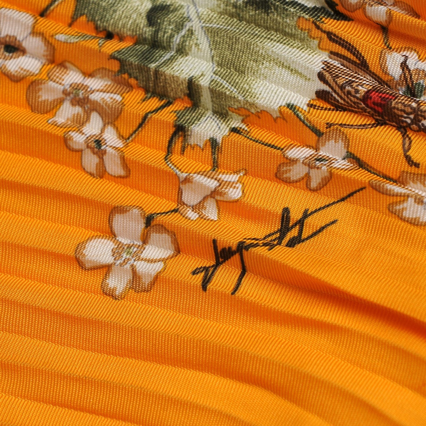 Silk La Prairie Plisse Scarf 90