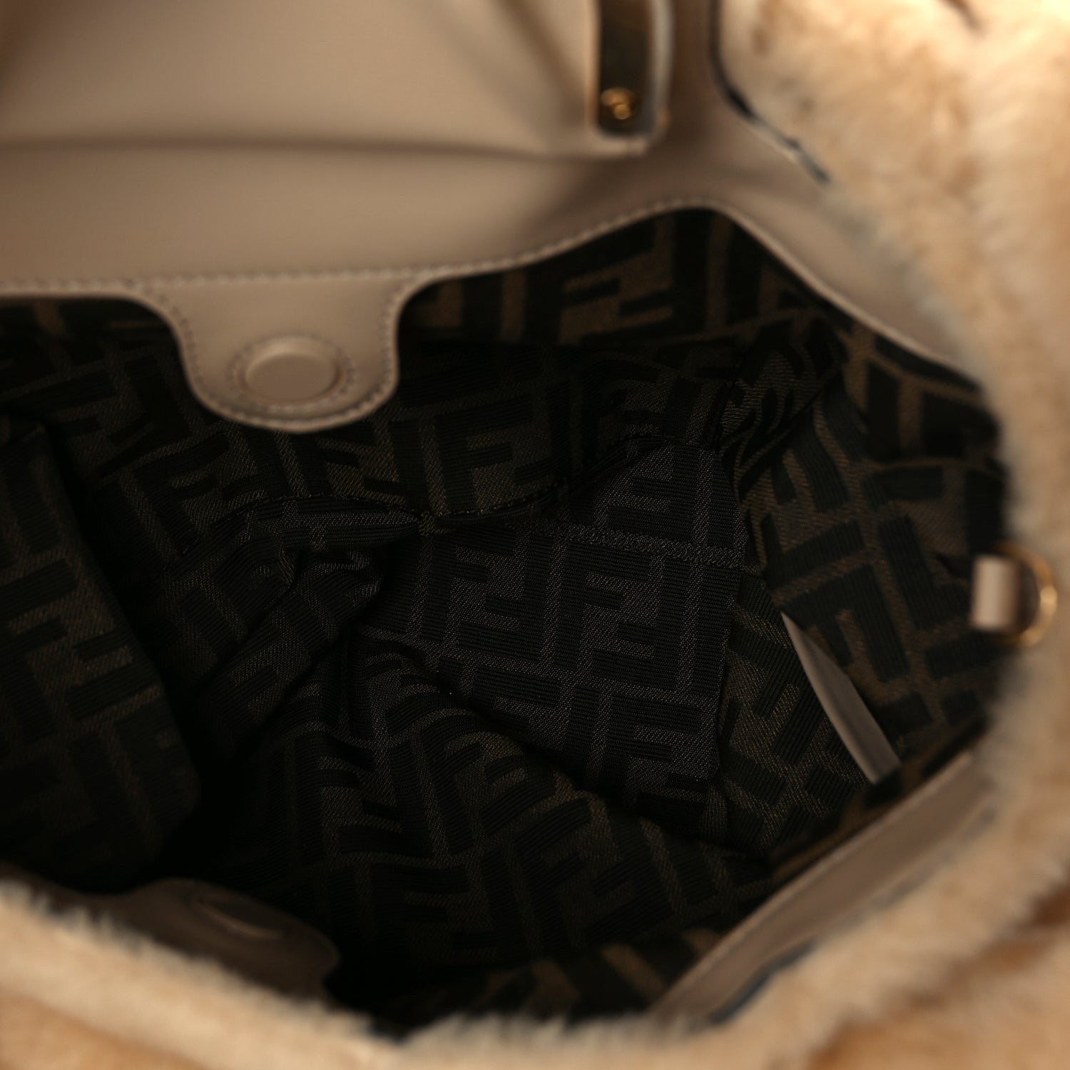 Fendi Shearling Spy Beige 4 of 9