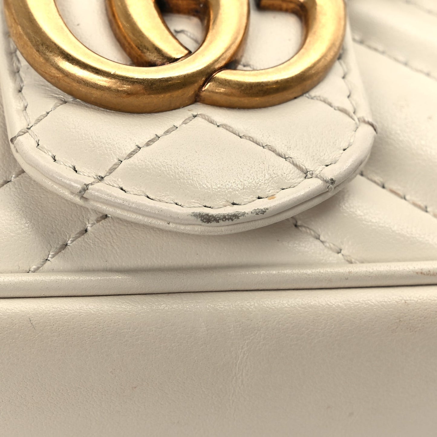 Calfskin Matelasse Super Mini GG Marmont Shoulder Bag White