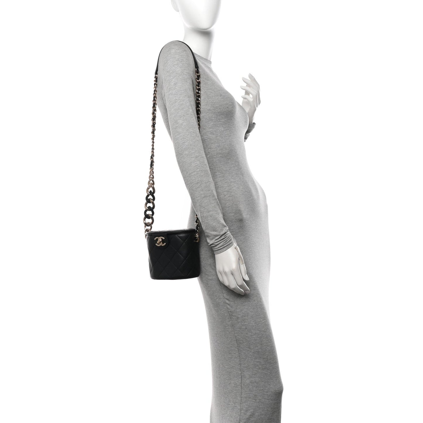 Lambskin Resin Elegant Chain Vanity Case Black
