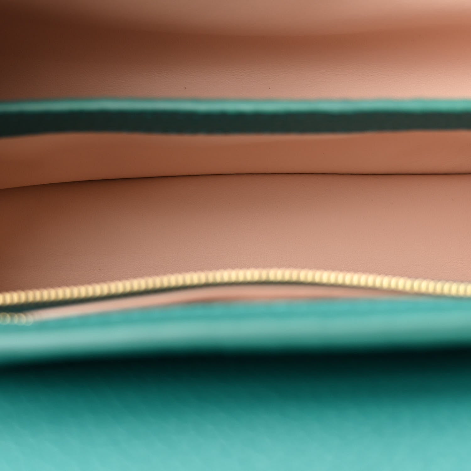 Louis Vuitton Taurillon Capucines BB Vert 6 of 7