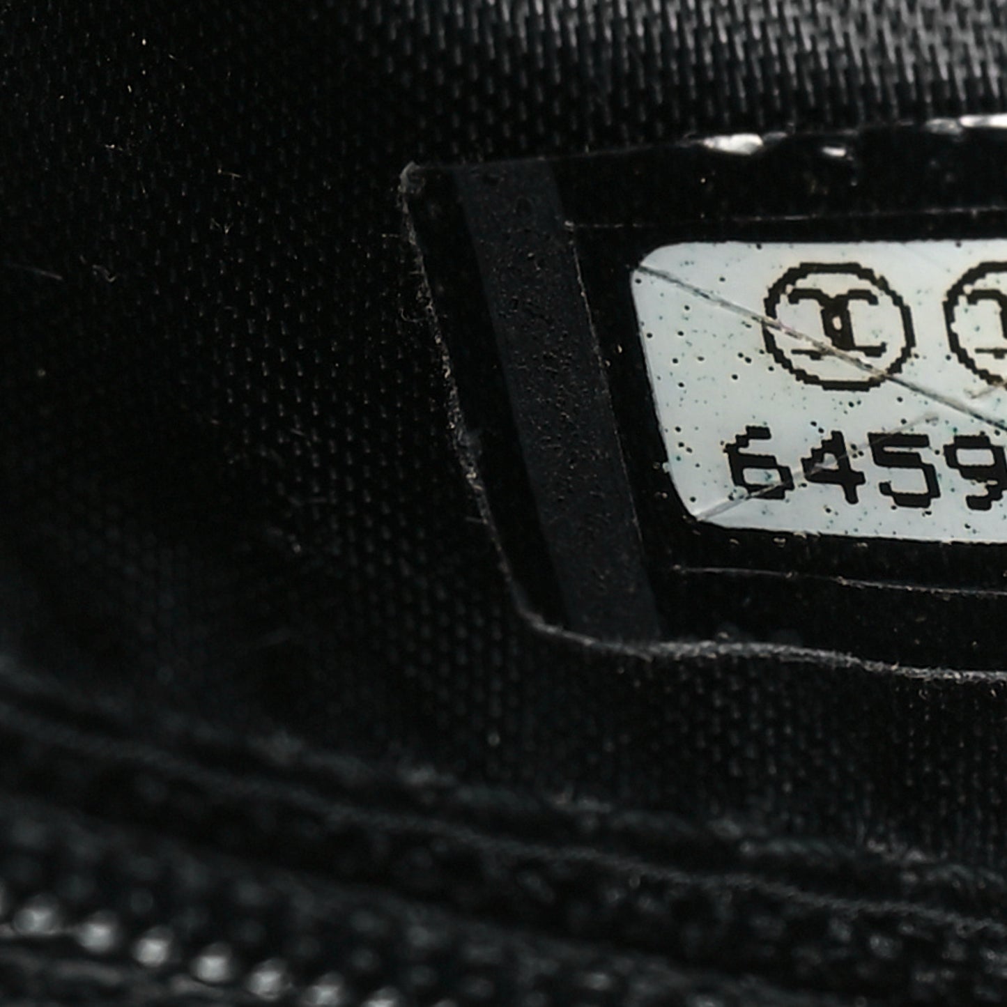 Caviar Diamond Flap Shoulder Bag Black