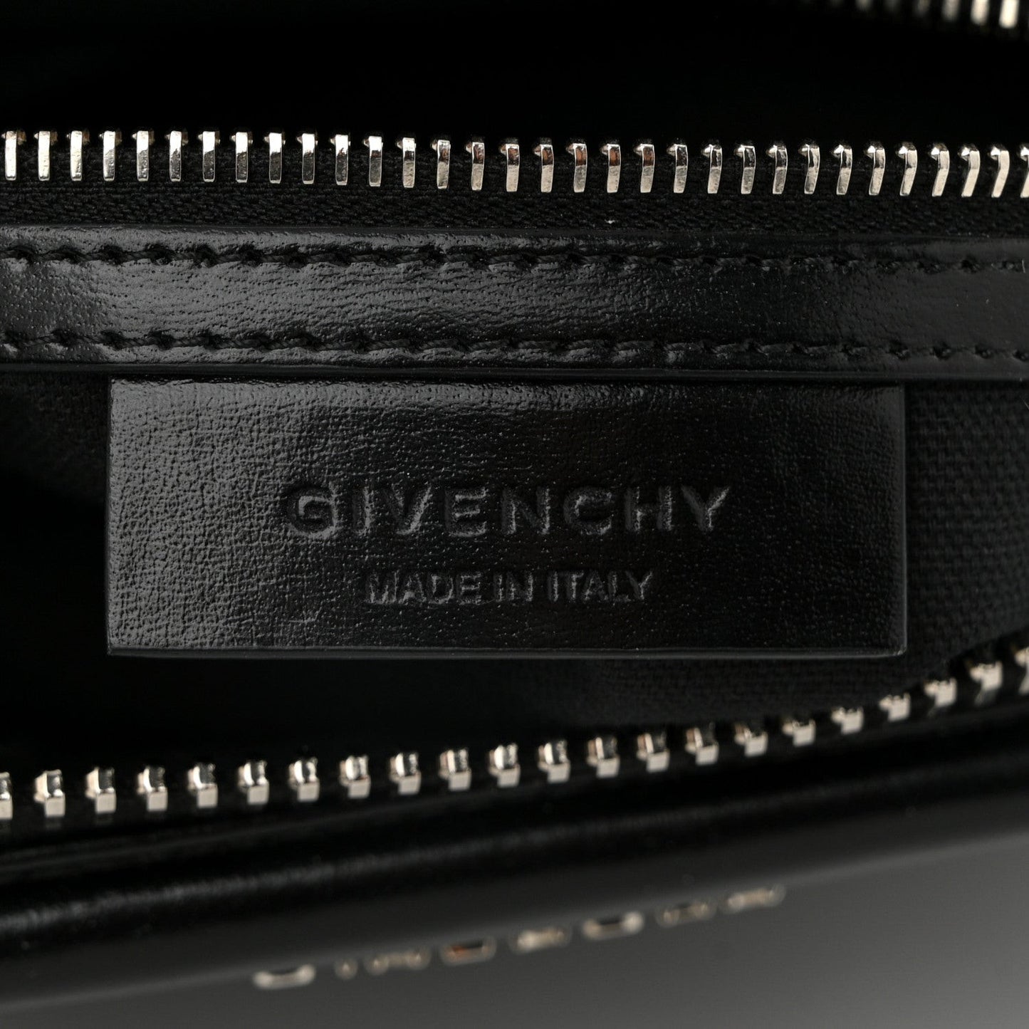 Shiny Lord Calfskin Mini Antigona Black