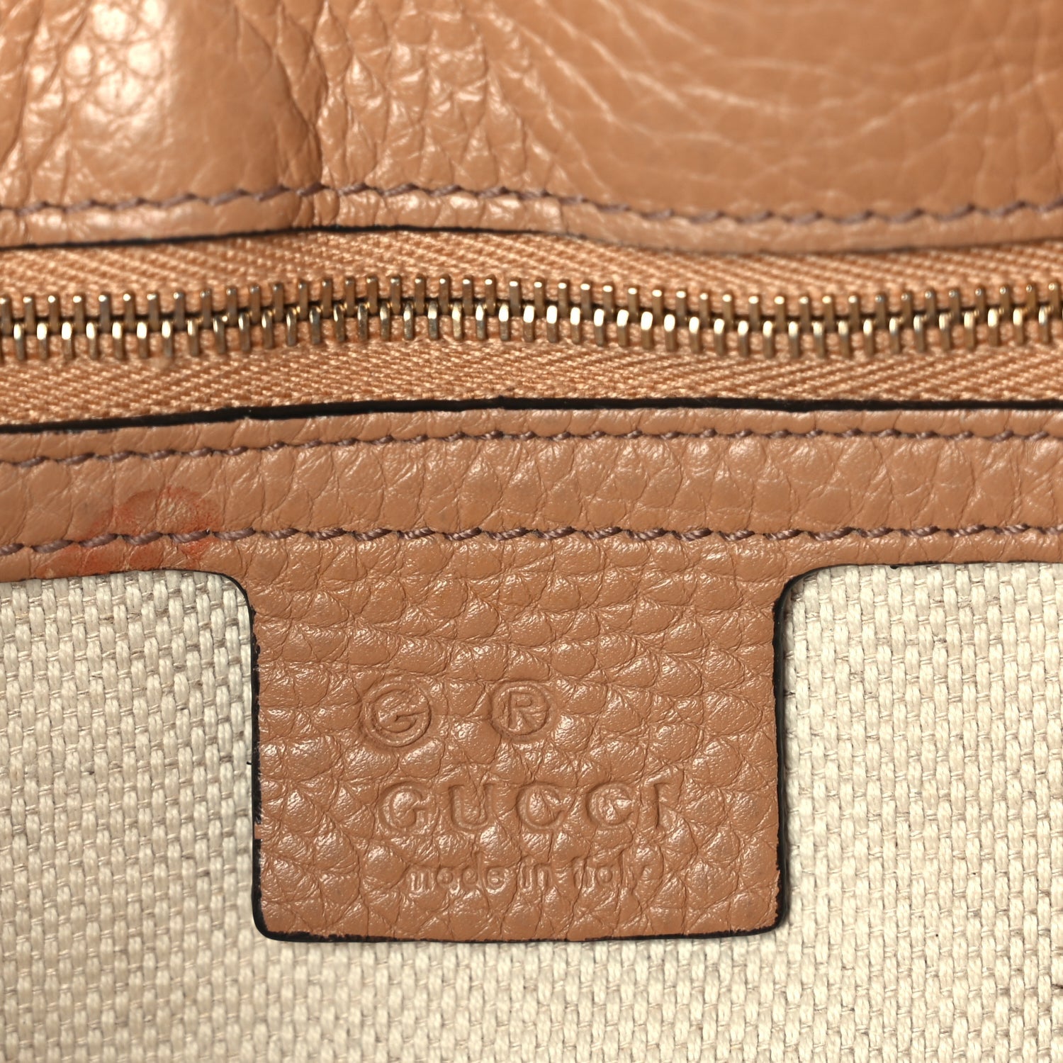 Gucci Pebbled Calfskin Medium Soho Flap Crossbody Camelia 5 of 10