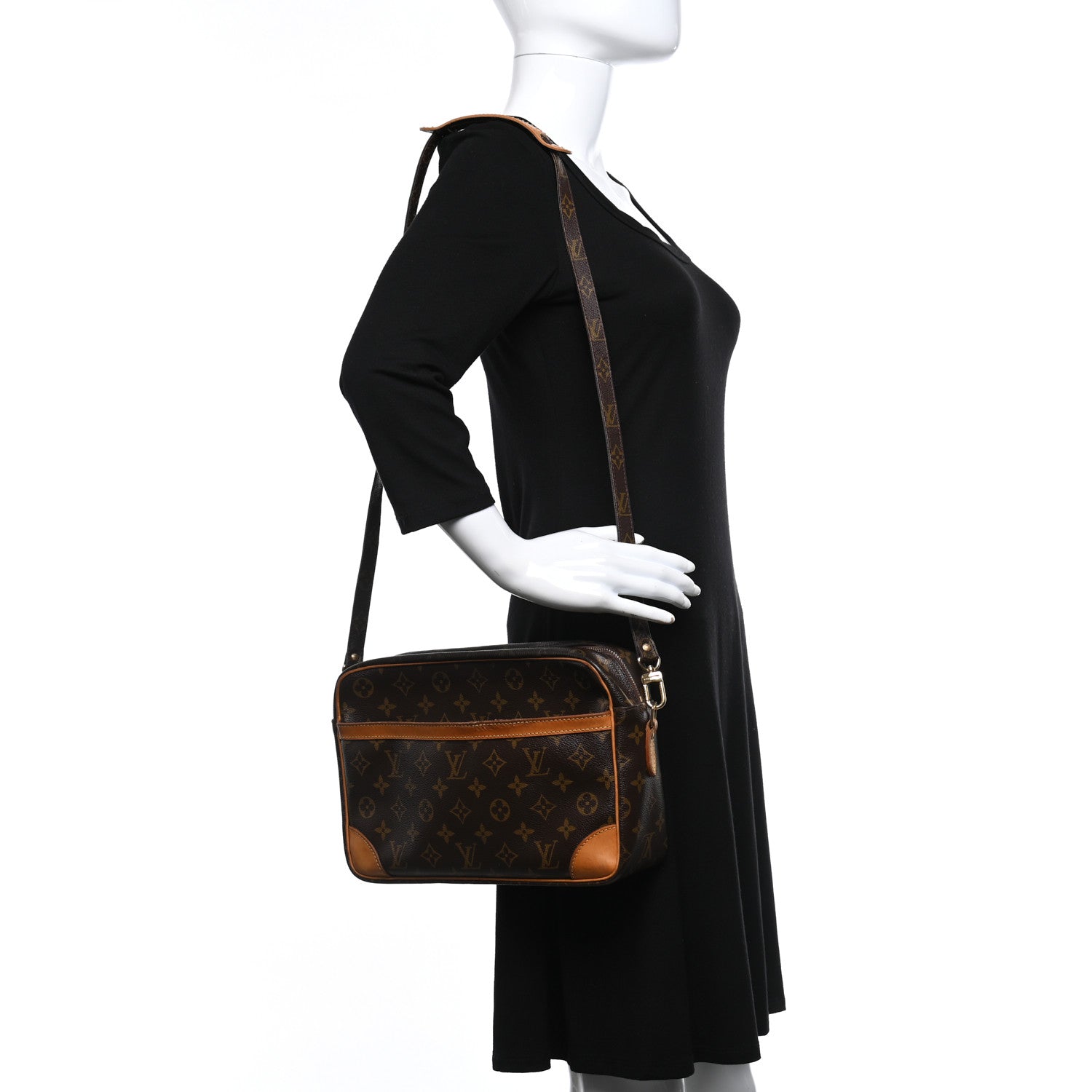 Louis Vuitton Monogram Trocadero 30 2 of 11