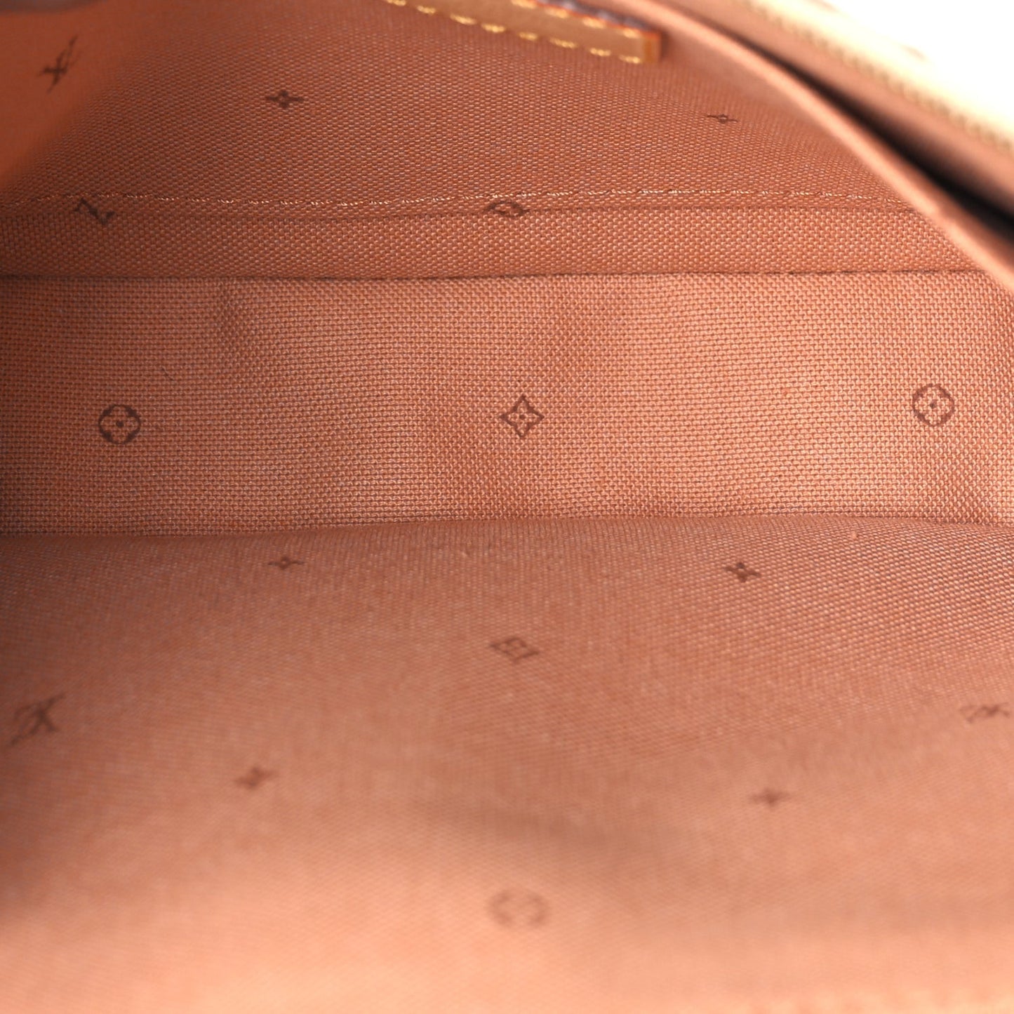 Monogram Fall For You Maxi Multi Pochette Accessories Beige Clair