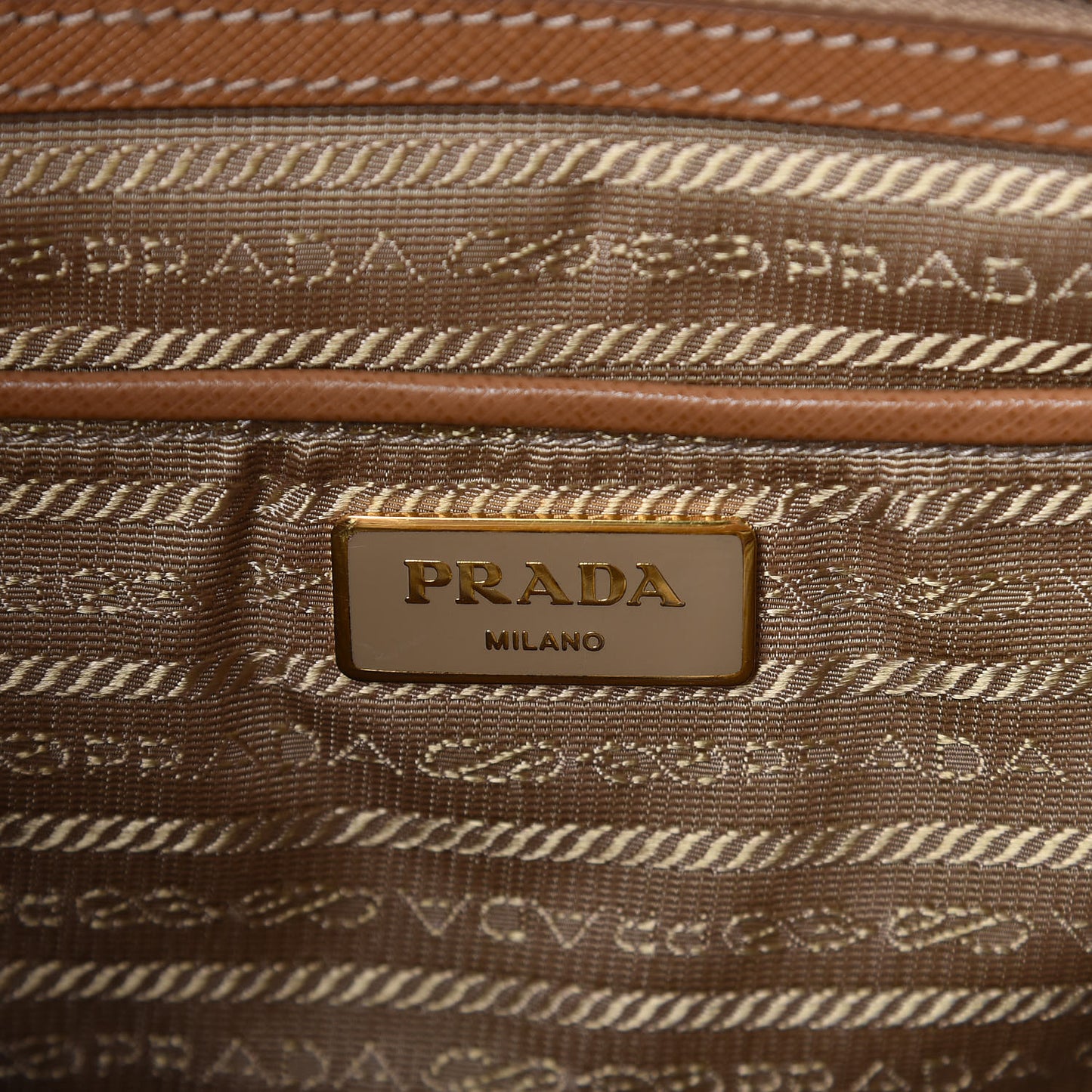 Saffiano Medium Galleria Double Zip Tote Caramel