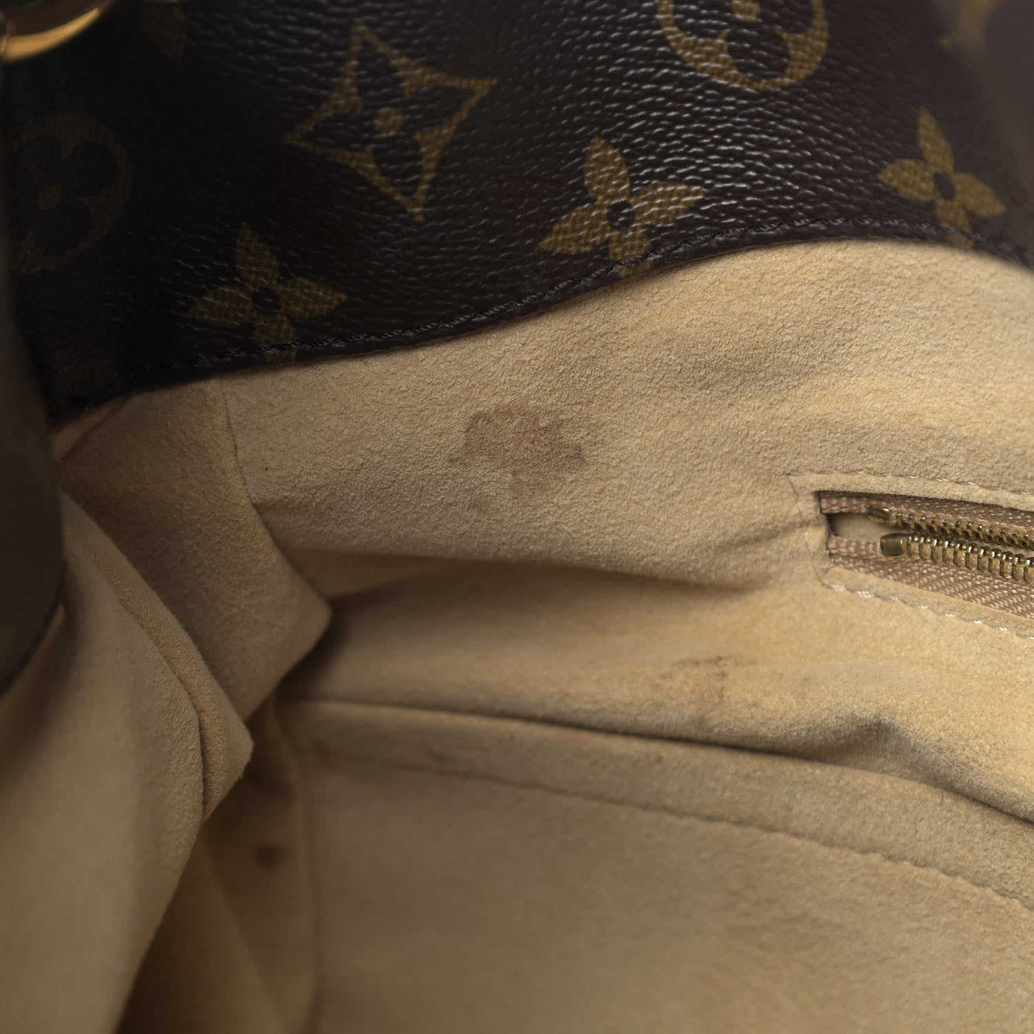 Louis Vuitton Monogram Artsy MM 5 of 12