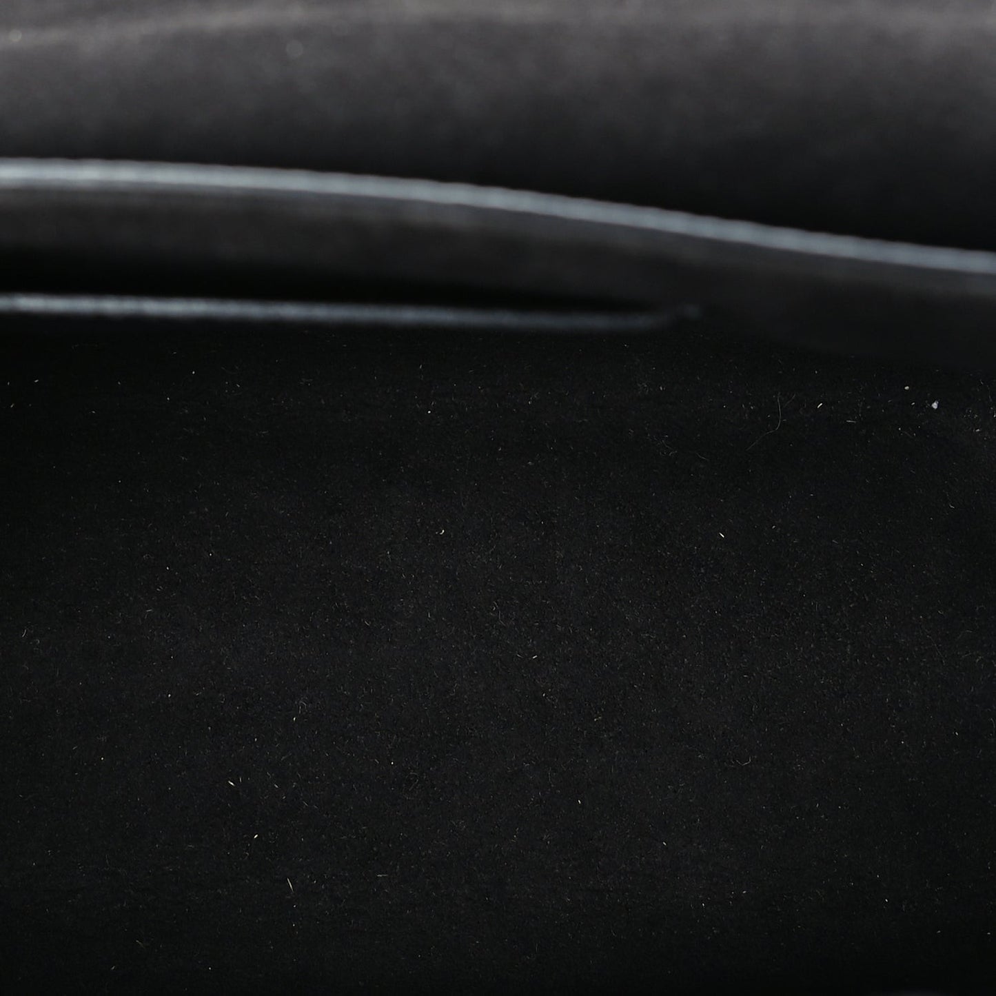 Epi Twist Shoulder Bag MM Black