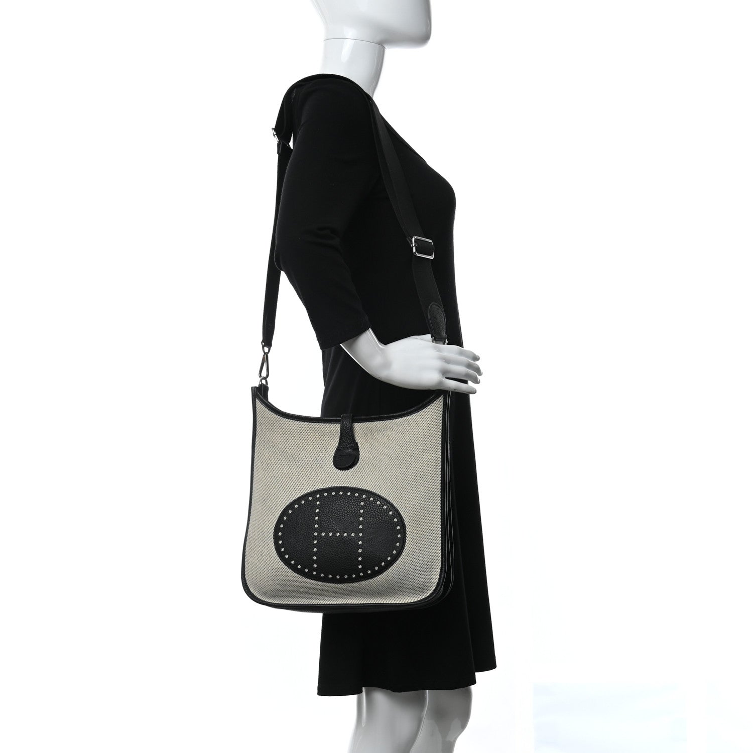 Hermes Toile Taurillon Clemence Evelyne III PM Ecru Black 2 of 9