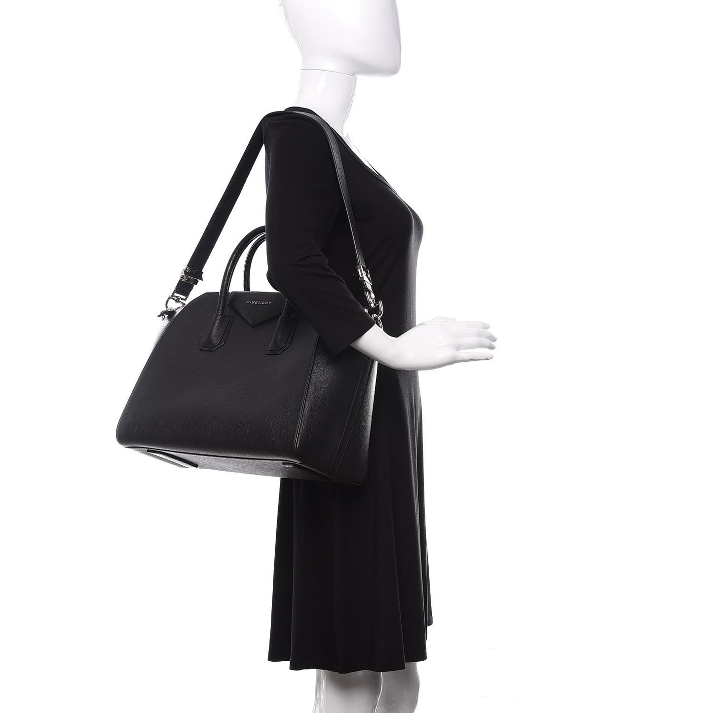 Sugar Goatskin Medium Antigona Black