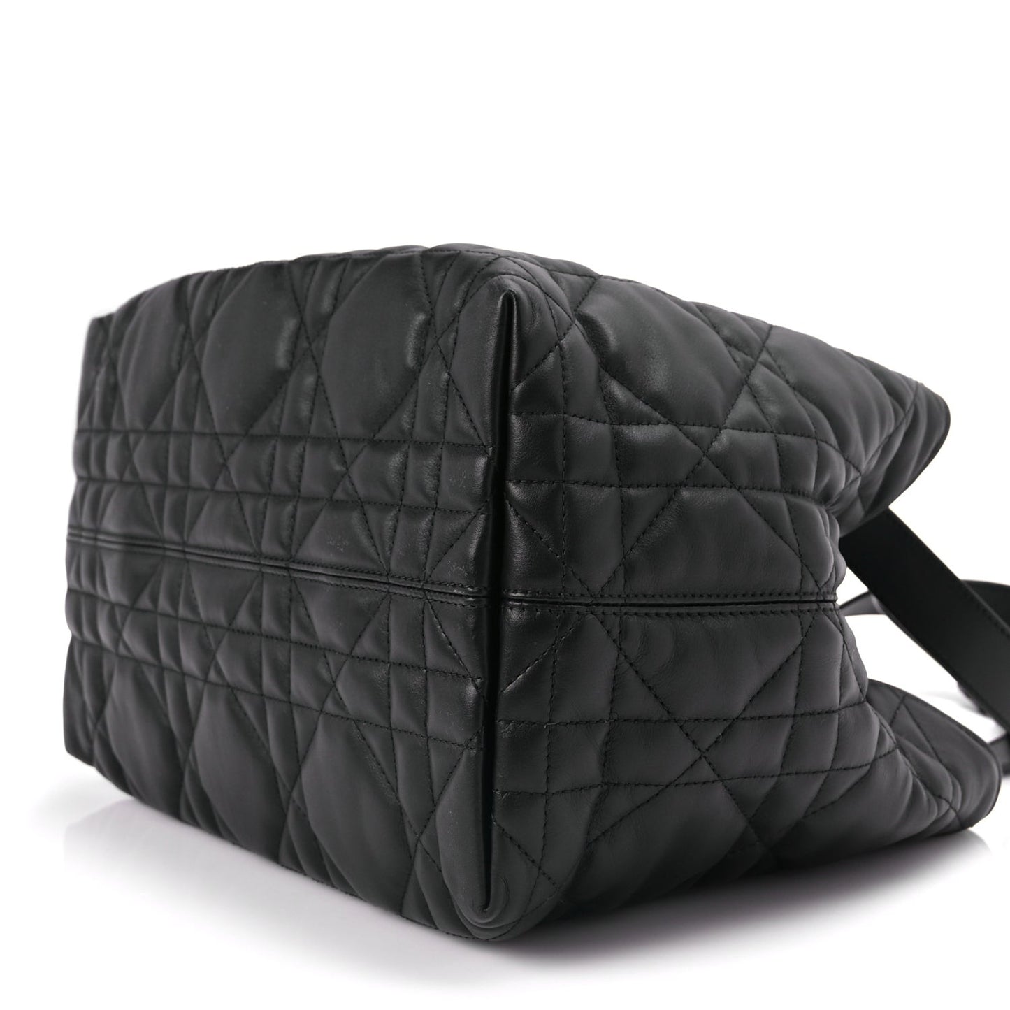 Calfskin Macrocannage Medium Toujours Black