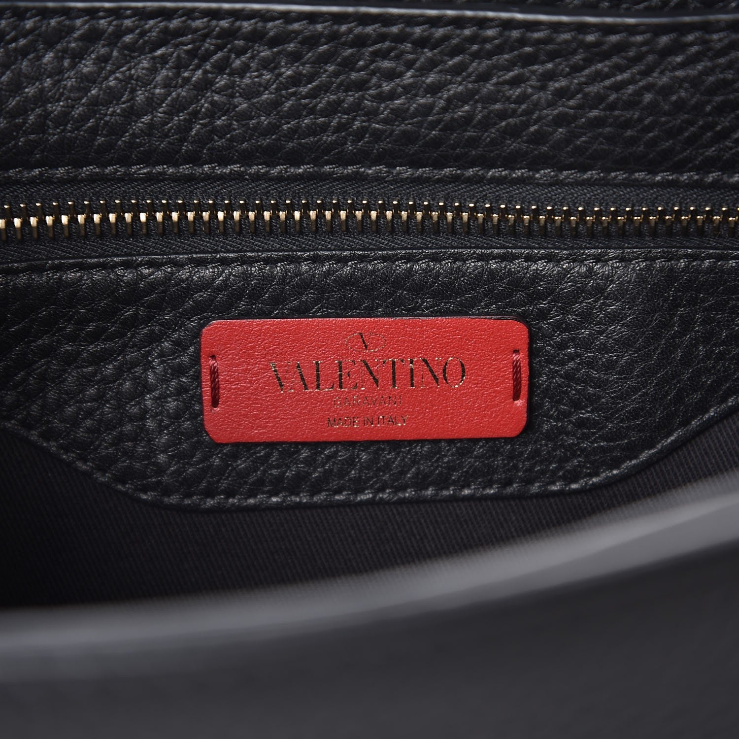 Valentino Garavani Pebbled Calfskin Medium Rockstud Flap Saddle Bag Black 6 of 7