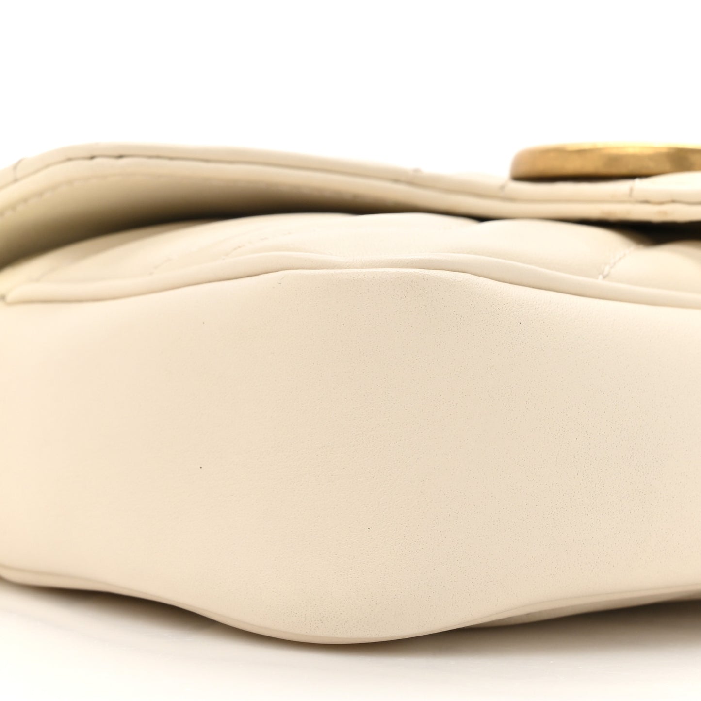 Calfskin Matelasse Super Mini GG Marmont Shoulder Bag White