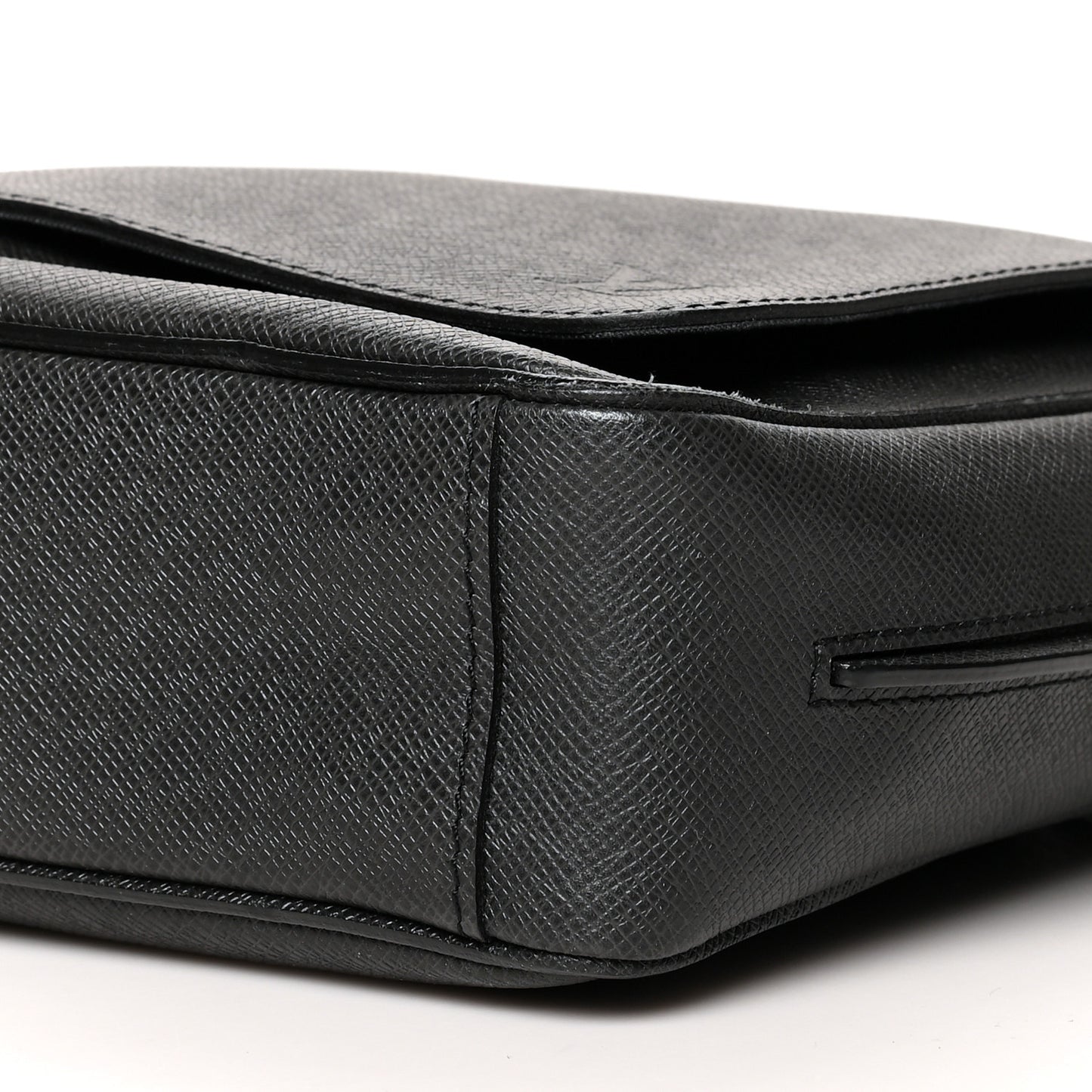 Taiga Roman PM Messenger Black