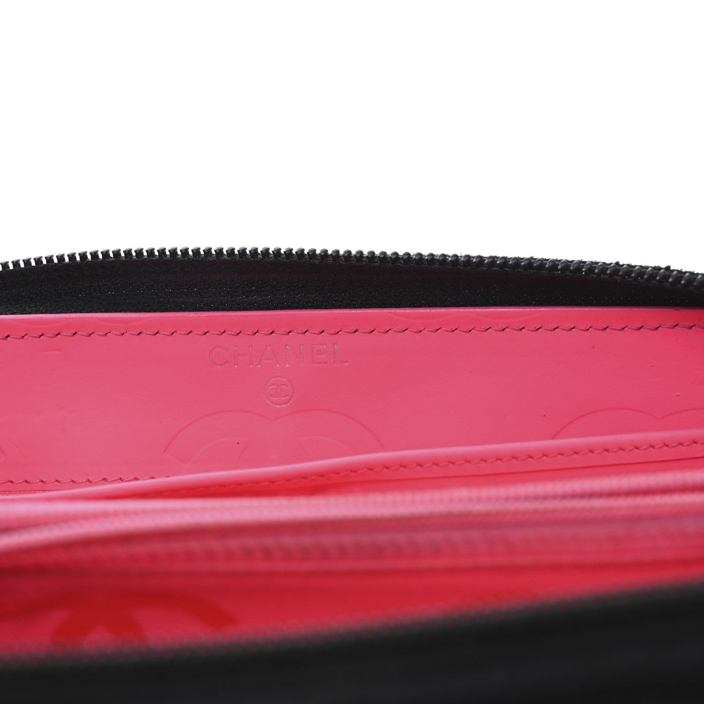 Calfskin Quilted Cambon Large Gusset Zip Around Wallet Black