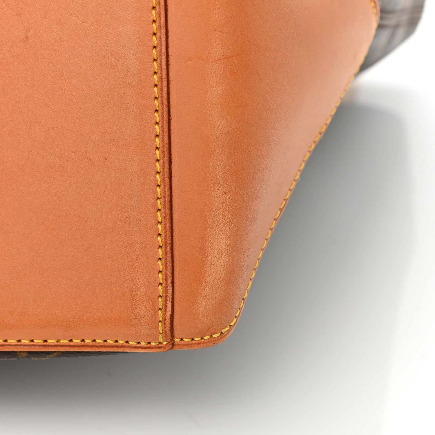 Louis Vuitton Monogram Cabas Mezzo 12 of 19