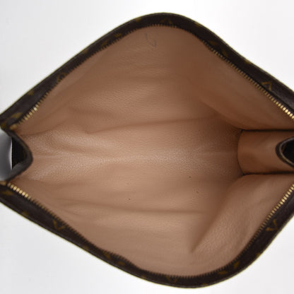 Louis Vuitton Monogram Toiletry Pouch 26 5 of 8