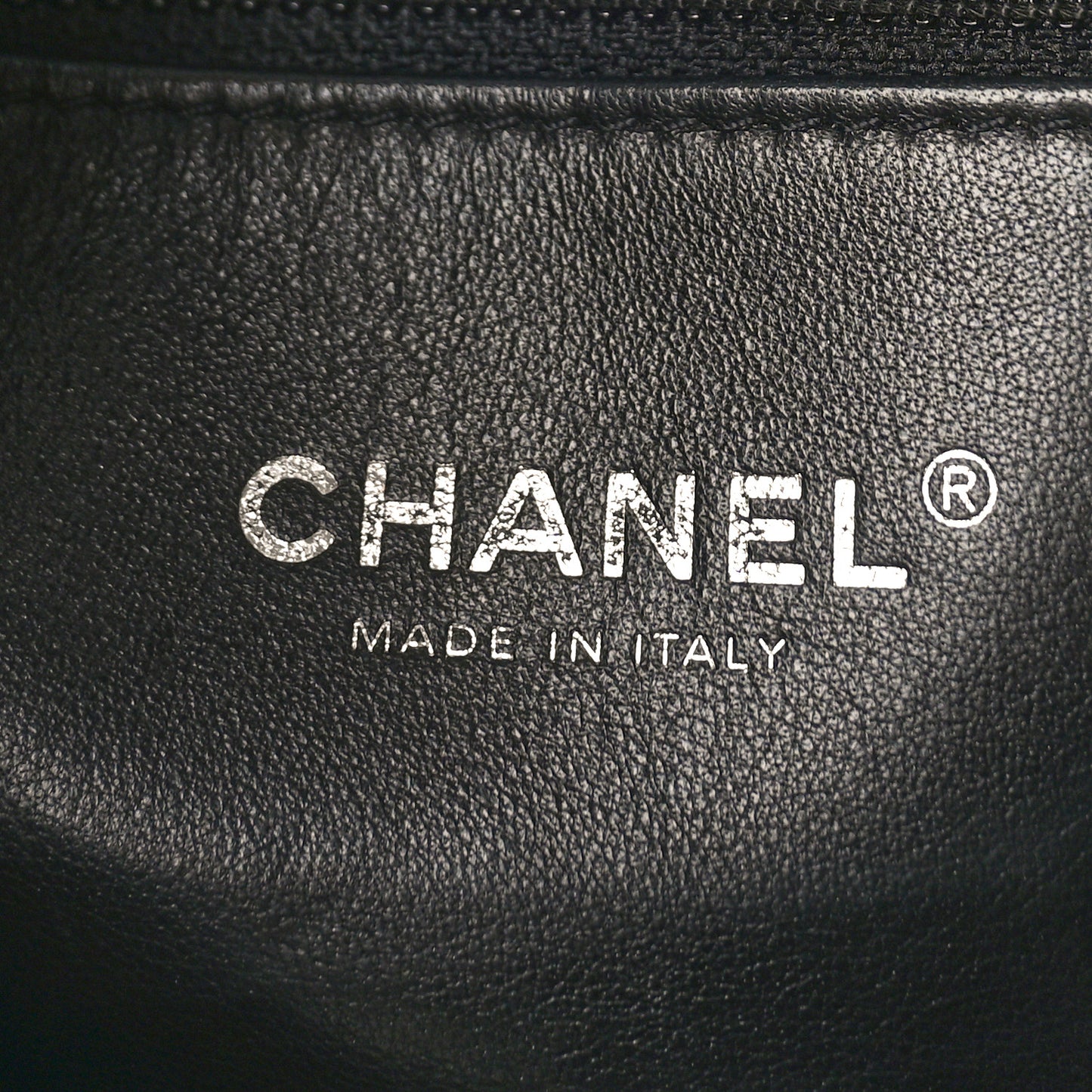 Lambskin Chain Rows Quilted Chain Hobo Black