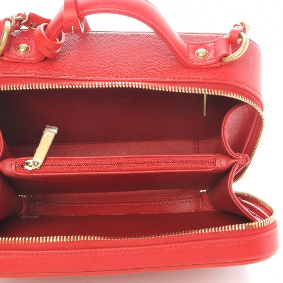 Caviar Quilted Medium CC Filigree Vanity Case Red