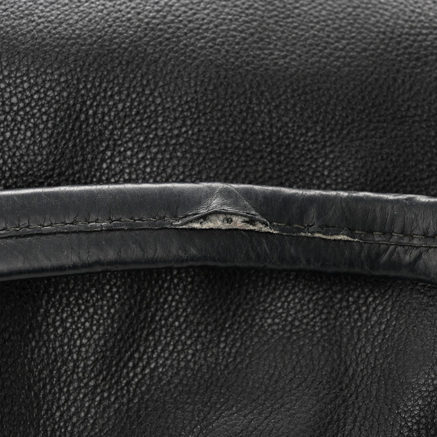 Vitello Daino Embossed Logo Hobo Black