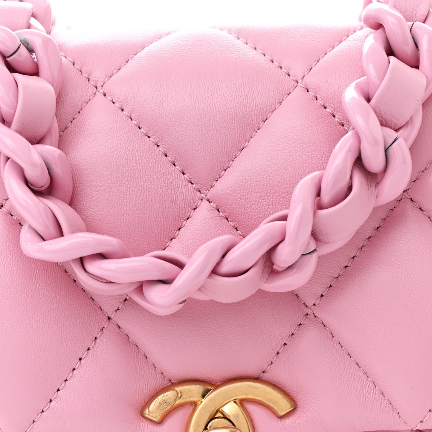 Lambskin Quilted Mini Lacquered Chain Flap Pink