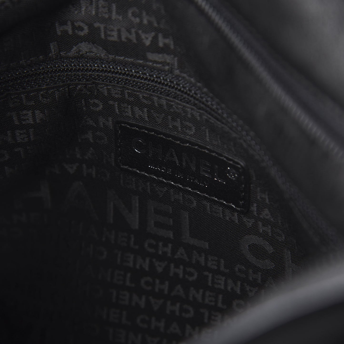 Lambskin Stitched Medium Ultimate Soft Tote Black