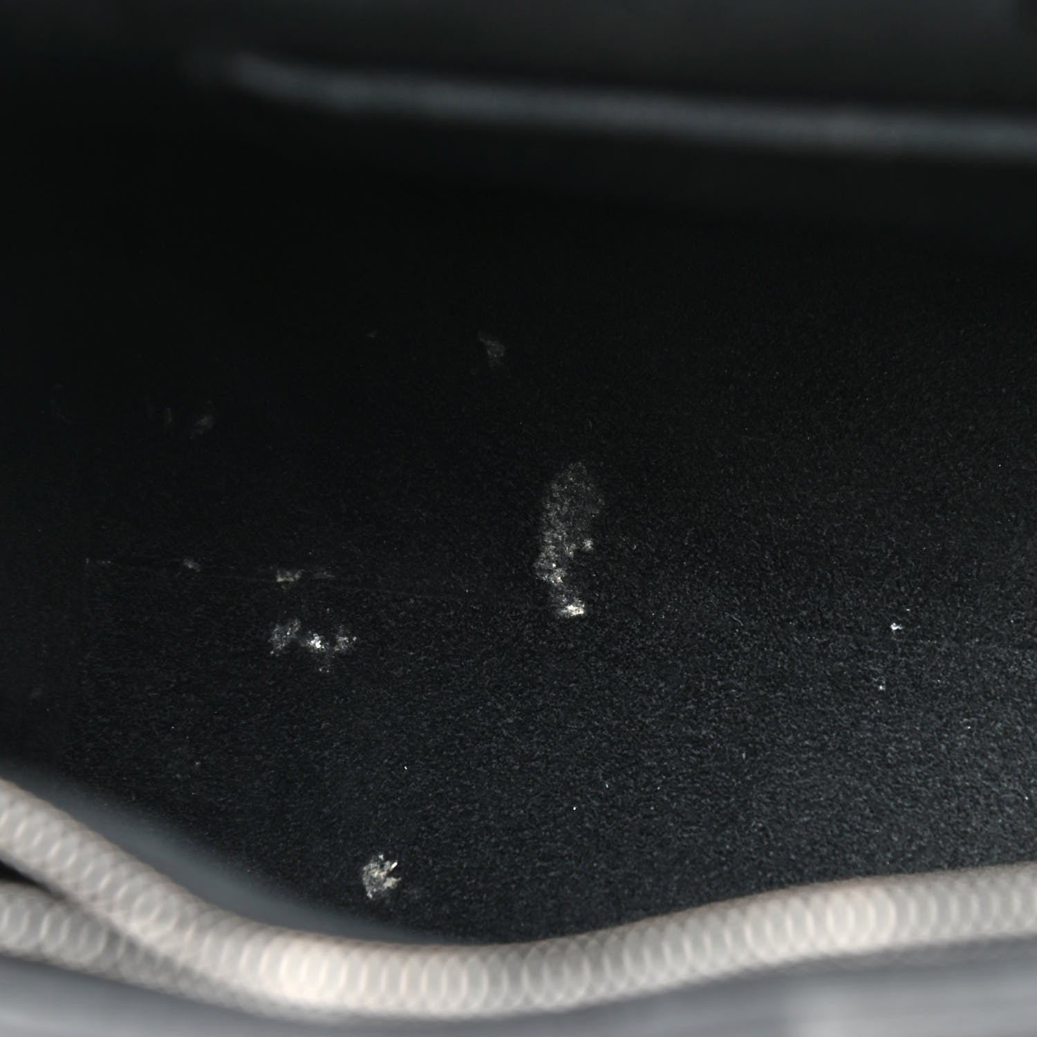 Louis Vuitton Epi Cluny BB Black 6 of 8