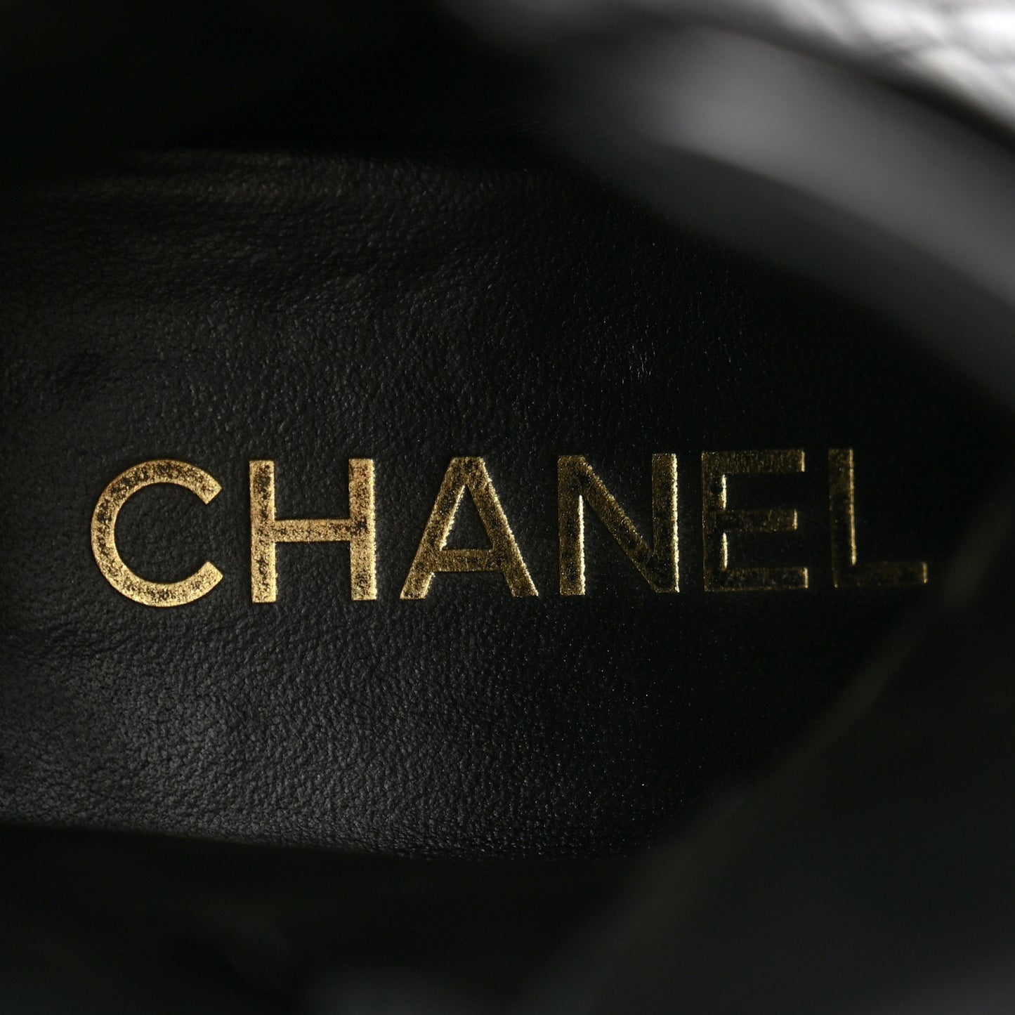 Shiny Calfskin Patent Quilted Chain Lace Up Combat Boots 36 Black