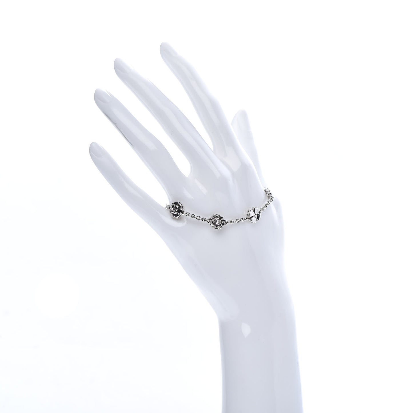 18K White Gold Diamond Camellia Bracelet