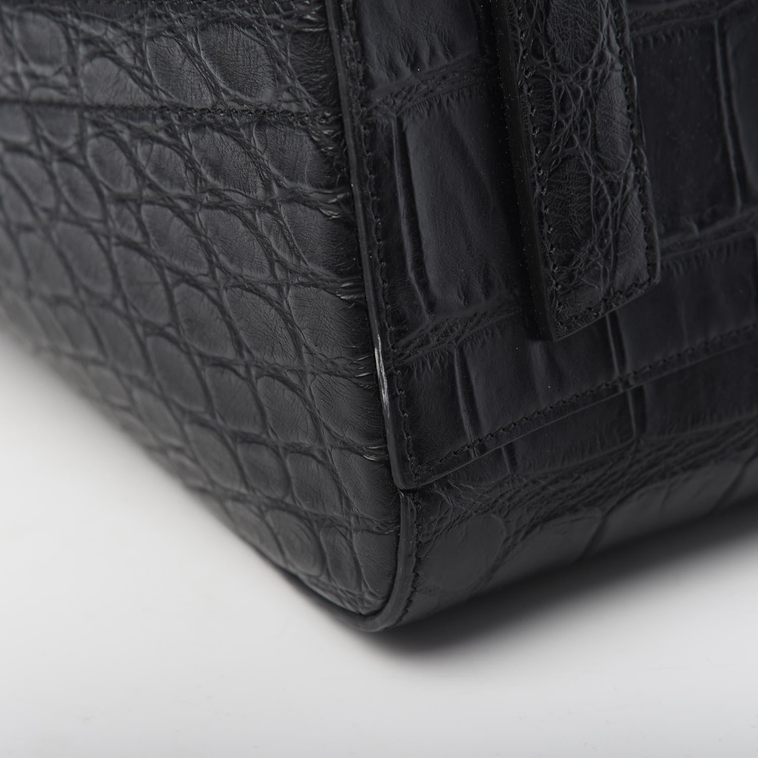 Givenchy Calfskin Crocodile Embossed 3D Stud Medium Antigona Black 11 of 11