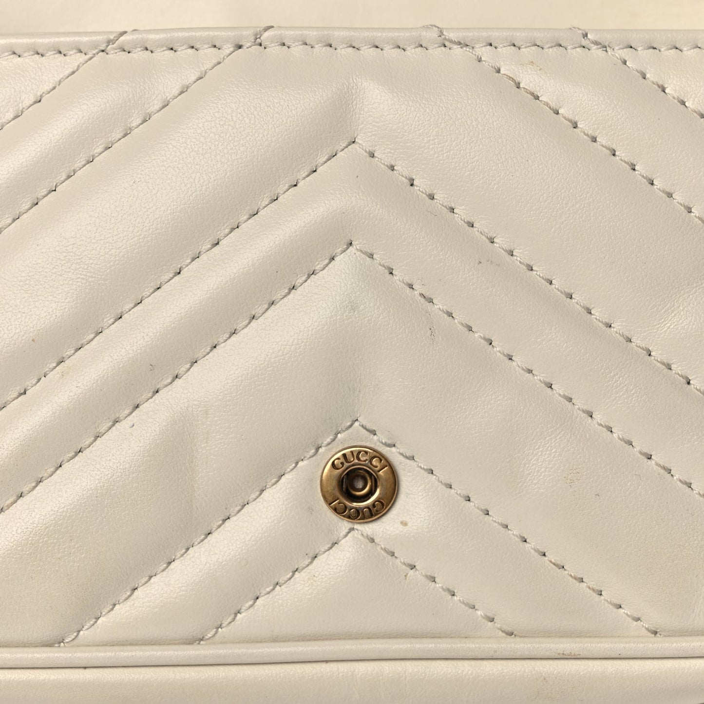 Calfskin Matelasse Super Mini GG Marmont Shoulder Bag White