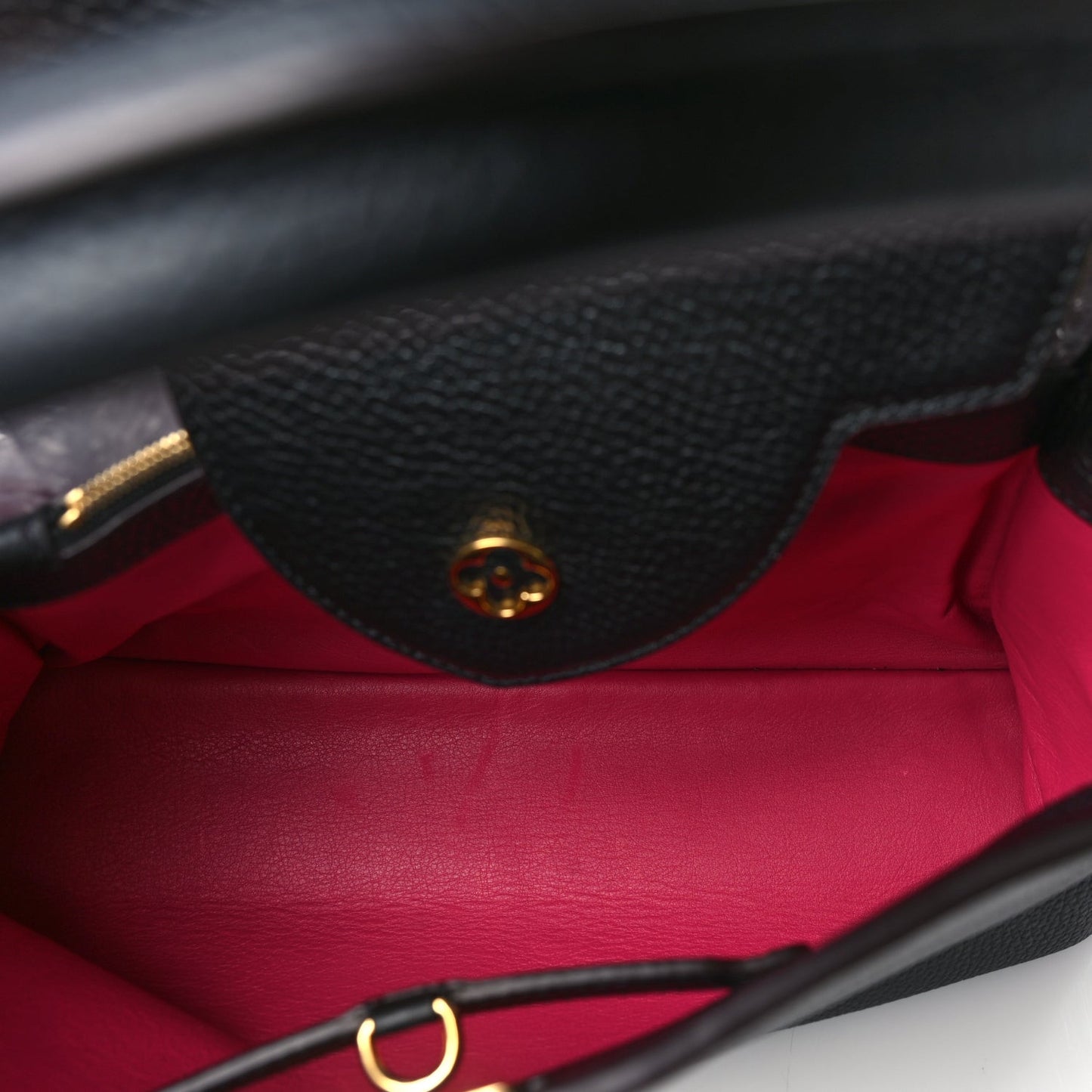Taurillon Capucines MM  Black Fuchsia