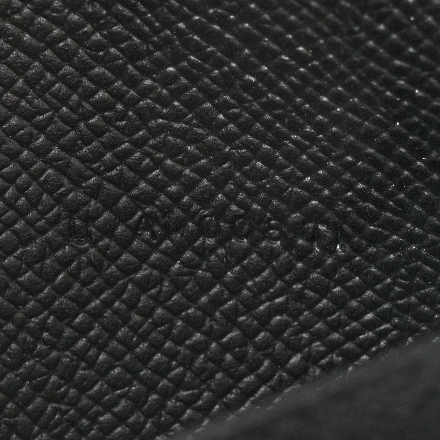 Epsom Constance Wallet To Go Black