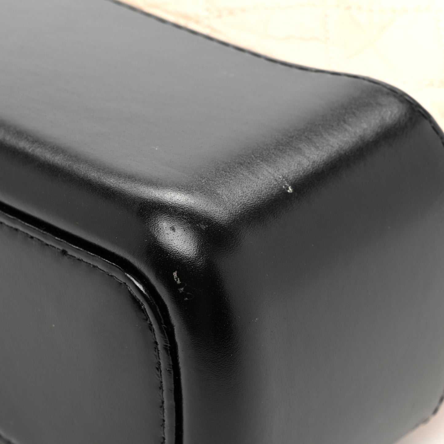 Aged Calfskin Quilted Large Gabrielle Hobo Beige Black