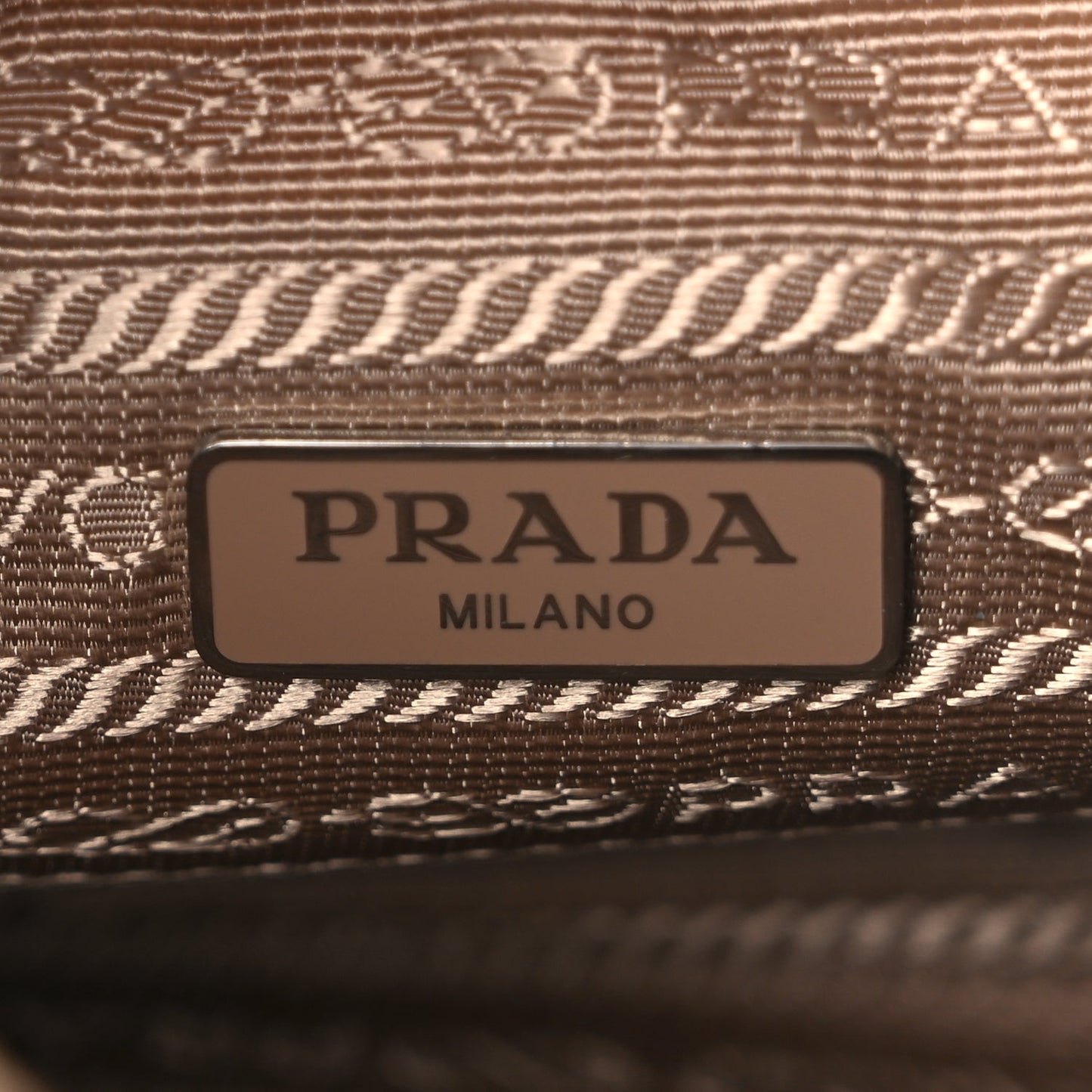Re-Nylon Saffiano Re-Edition 2000 Bag Cammeo