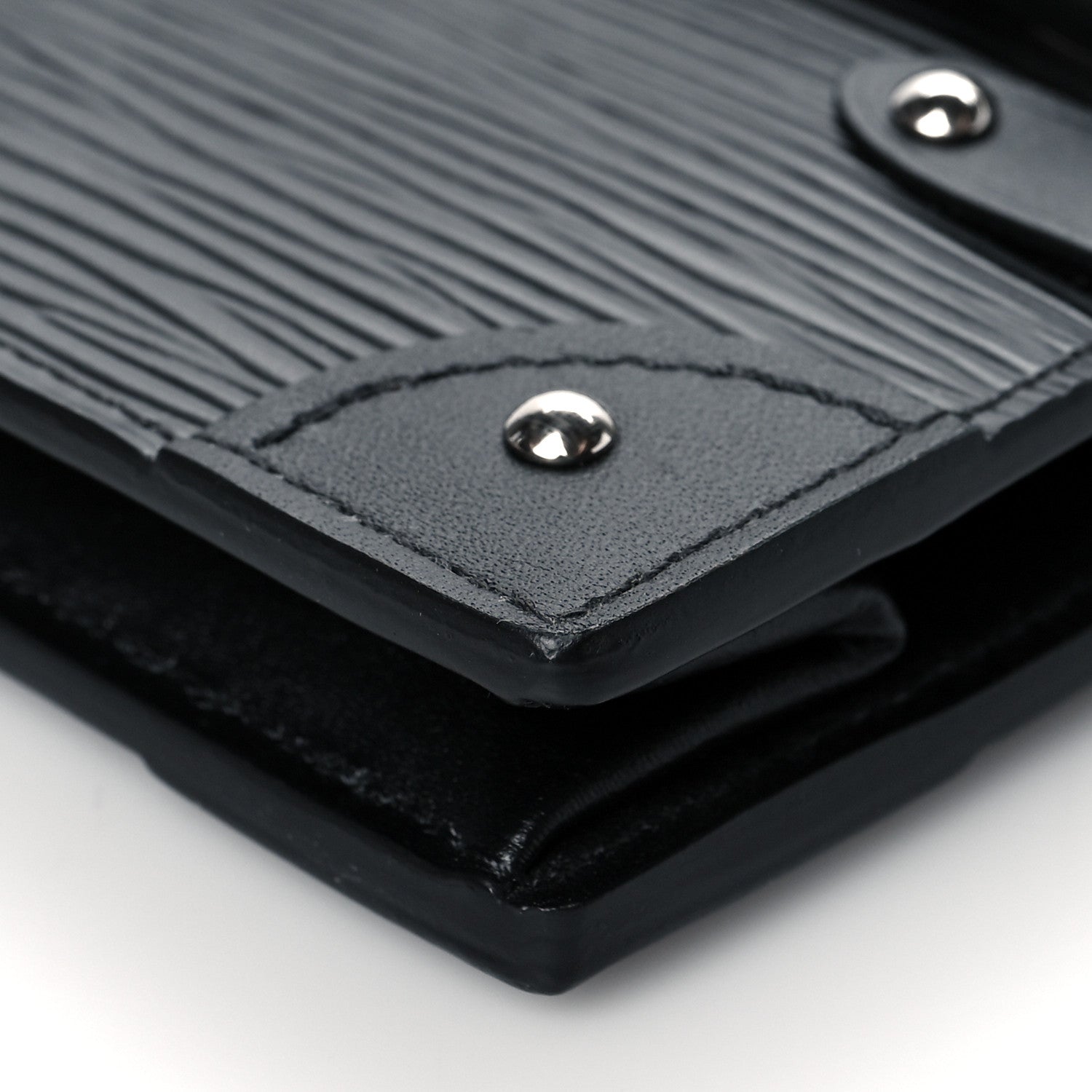 Louis Vuitton Epi Trunk Chain Wallet Black 9 of 9