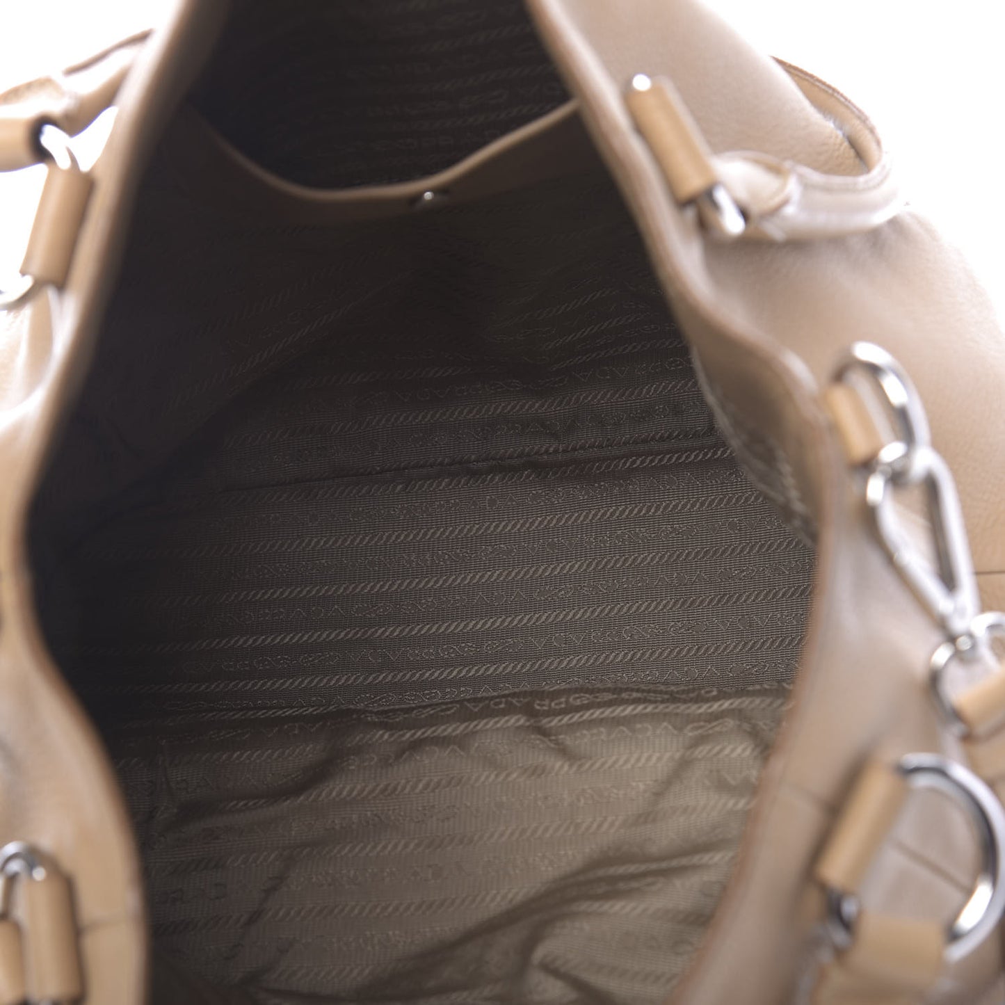 Vitello Daino Shoulder Bag Sabbia