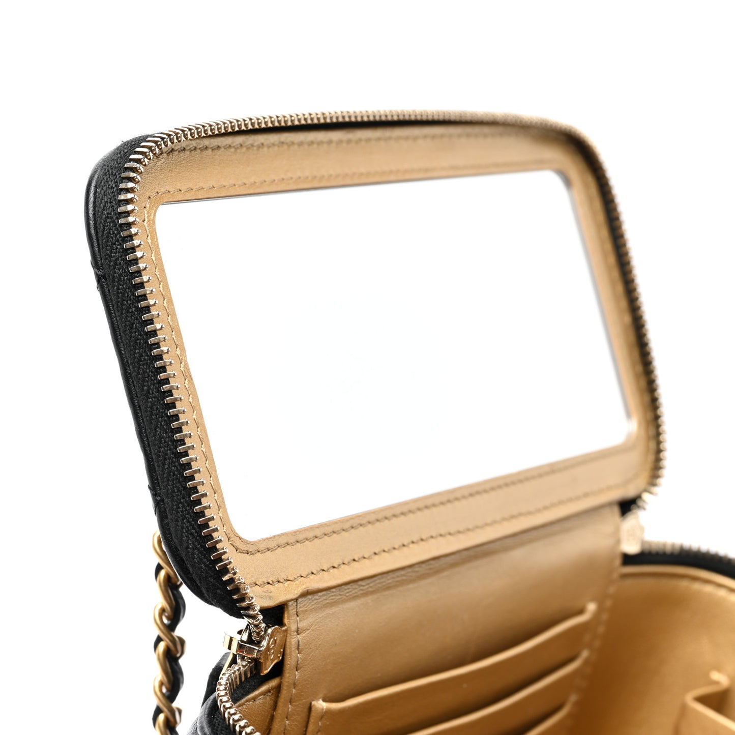 Lambskin Quilted Pearl Crush Small Vanity Case With Chain Black