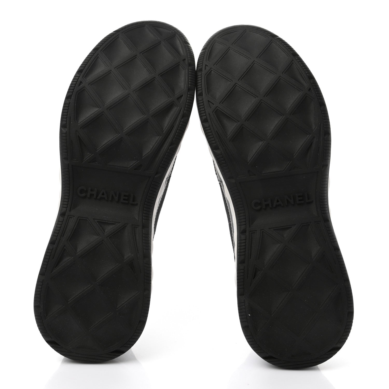 Chanel Velvet Calfskin Mixed Fibers CC Sneakers 40 Black 5 of 9