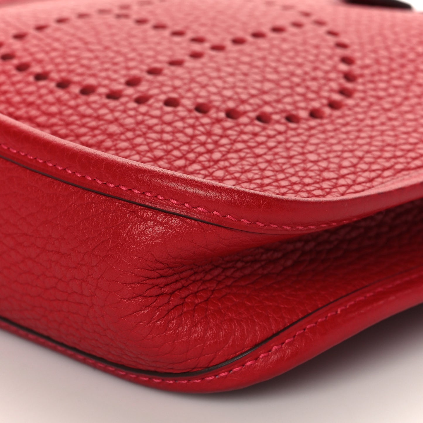 Taurillon Clemence Amazone Evelyne TPM Rouge Casaque Bleu Saphir