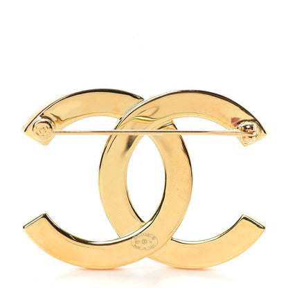 Chanel Metal Paris Button CC Large Brooch Gold 2 of 4