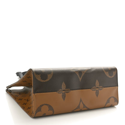 Louis Vuitton Reverse Monogram Giant Onthego MM 4 of 9
