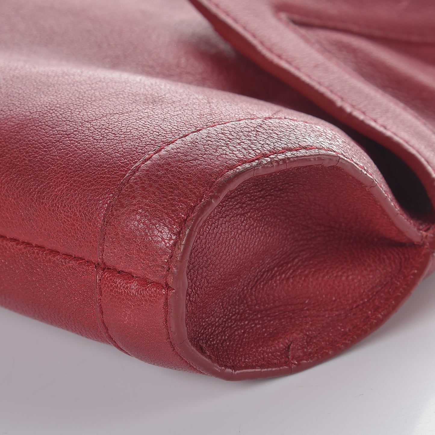 Calfskin De Manta Clutch Red