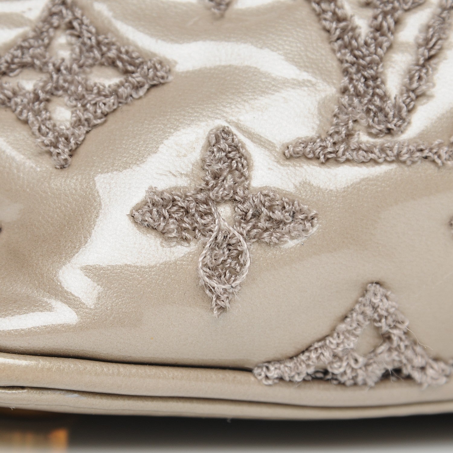 Louis Vuitton Patent Lambskin Fascination Lockit Gris 11 of 11